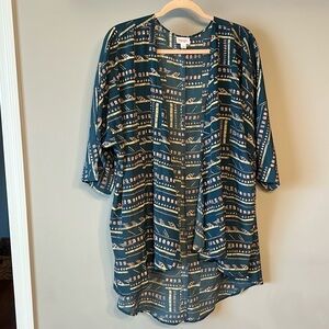 Lularoe kimono in size L